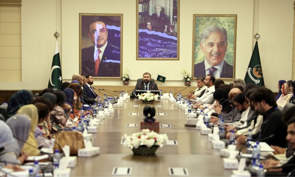 وزیراعلیٰ بلوچستان میر سرفراز بگٹی 20ویں نیشنل ورکشاپ بلوچستان کے شرکاء سے خطاب کر رہے ہیں