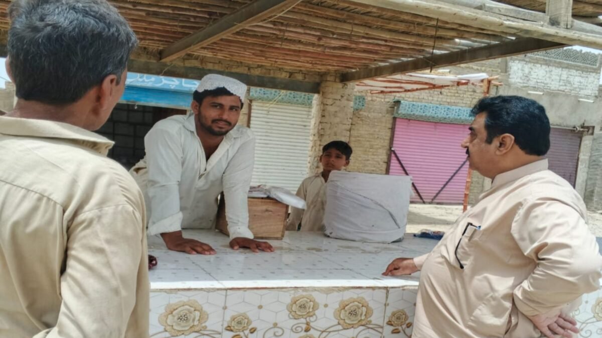 جعفرآباد میں دودھ 280 روپے لیٹر بیچنے کی شکایات پر کارروائی، سرکاری نرخ 220 روپے پر عمل کی ہدایت