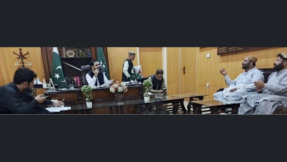 موسیٰ خیل: ڈپٹی کمشنر عبدالرزاق خجک سے قبائلی وفد کی ملاقات، بی ایس ڈی آئی ترقیاتی منصوبوں پر بات چیت