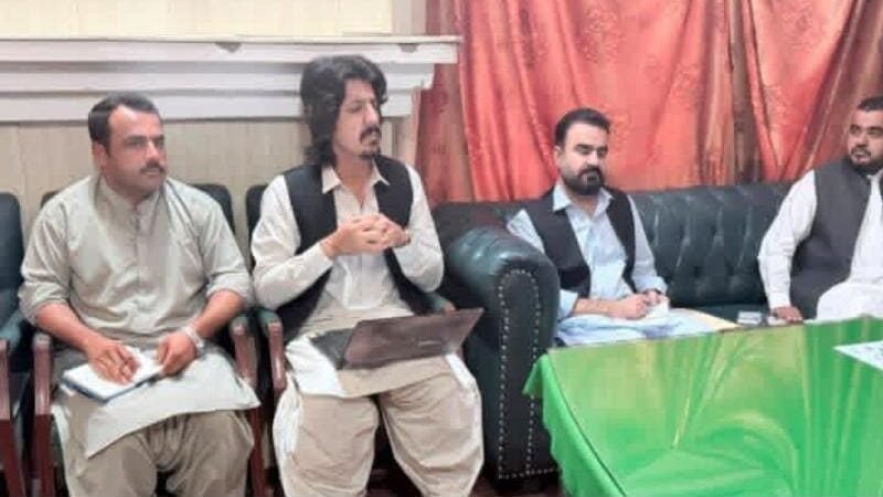 ژوب: ڈپٹی کمشنر محمد عارف زرکون کی زیر صدارت انسداد پولیو مہم کے دوسرے روز کا جائزہ اجلاس