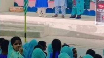 گوادر: گرلز ہائی اسکول شمبے اسماعیل میں یومِ استحصالِ کشمیر کی تقریب، نمایاں طالبات میں نقد انعامات