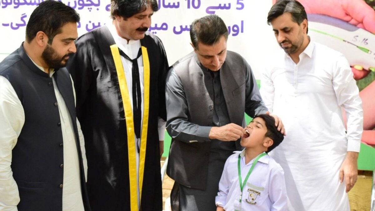 کوئٹہ سمیت پانچ اضلاع میں پانچ روزہ پولیو بوسٹر مہم شروع، ساڑھے تین لاکھ بچوں کو قطرے پلانے کا ہدف