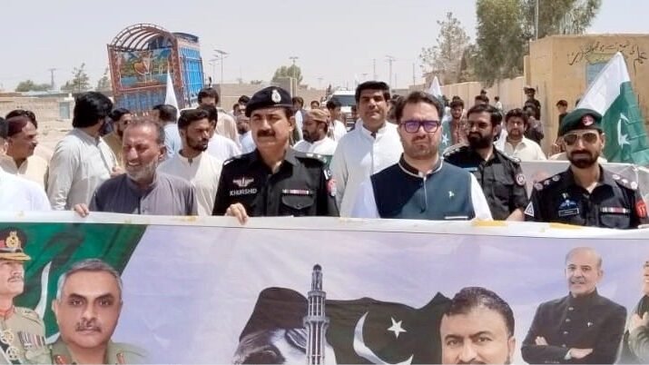 سوراب میں یومِ آزادی ریلی، ڈپٹی کمشنر صاحبزادہ نجیب اللہ کی قیادت میں شہریوں کی بھرپور شرکت