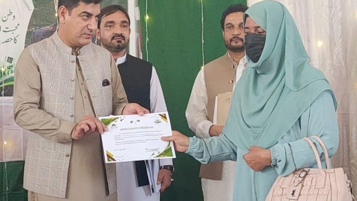 ڈی سی خضدار عبدالرزاق ساسولی: شہداء، اساتذہ، ہیلتھ ورکرز اور کسان قوم کے حقیقی ہیروز ہیں