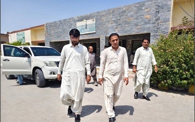 اسسٹنٹ کمشنر ابوبکر میروانی کا ٹیچنگ ہسپتال تربت کا اچانک دورہ، او پی ڈی میں ڈاکٹرز کی حاضری کا حکم