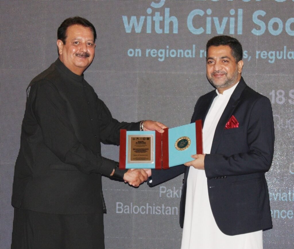 Soobai wazir-e-dakhila Mir Ziaullah Lango CEO (PPAF) Nadir Gul Barech ko shield de rahe hain