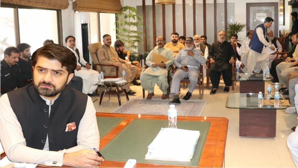 ڈی سی کوئٹہ مہراللہ بادینی کی زیر صدارت ڈسٹرکٹ کوآرڈینیشن کمیٹی کا اجلاس، شکایات پر فوری کارروائی کی ہدایت