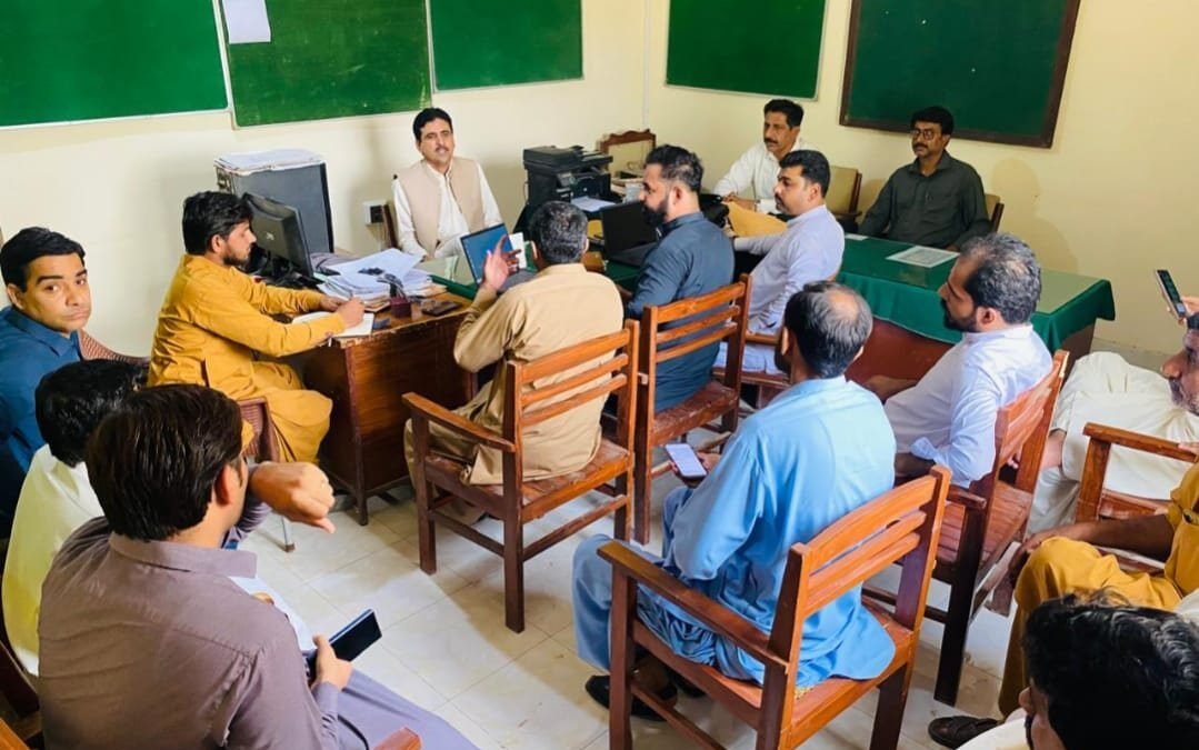 نصیرآباد میں کھاد ڈیلرز کا اجلاس، غیر قانونی نقل و حمل پر مکمل پابندی کا اعلان