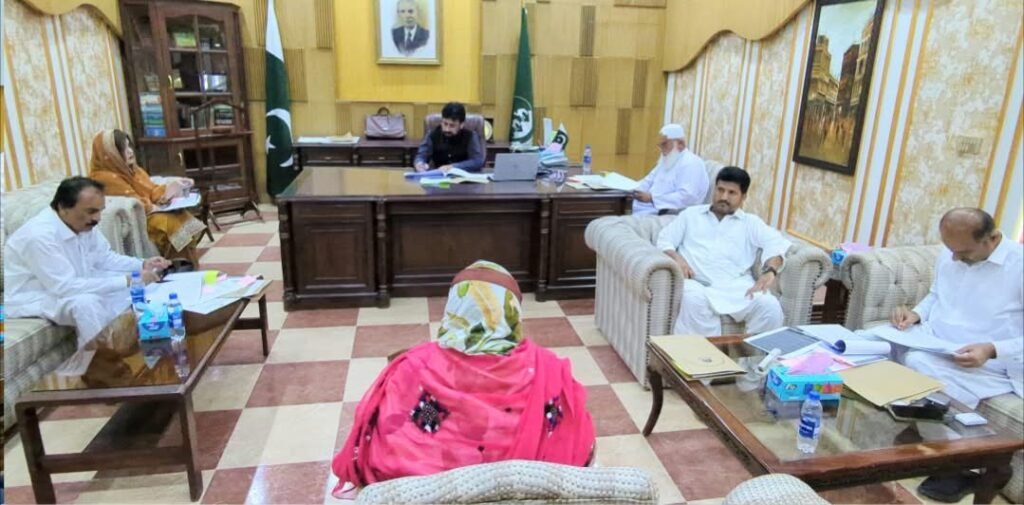 Naseerabad: Commissioner Salahuddin Nurzai Jhal Magsi CRC Phase 3 ke munaqida ijlas ki sadarat kar rahe hain