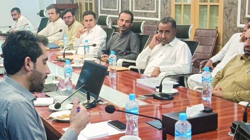 کمشنر لسبیلہ سائرہ عطاء کا آواران کے ترقیاتی منصوبوں کا جائزہ، 93 اسکولوں کی بندش کی وجوہات طلب