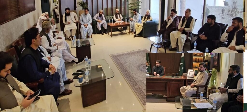 Deputy Commissioner Quetta Mehrullah Badini insdad-e-Polio muhim ke hawale se Wafaq-ul-Madaris ke numaindon aur ulema-e-karam ke ijlas ki sadarat kar rahe hain