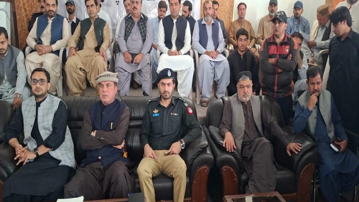 چمن میں اسپیکر عبدالخالق اچکزئی اور ڈپٹی کمشنر کی کھلی کچہری، عوامی مسائل کے فوری حل کی ہدایات