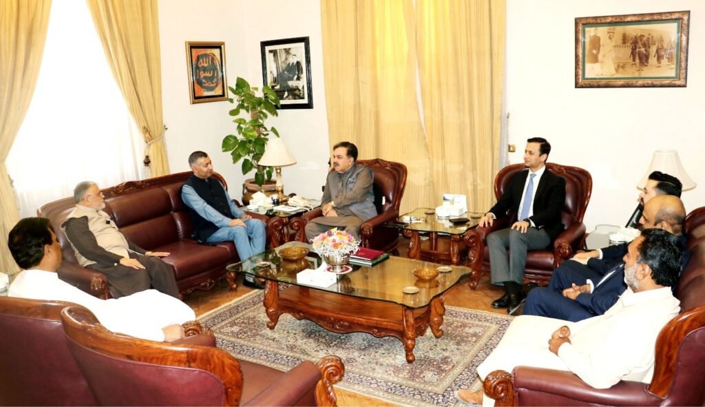 گورنر بلوچستان جعفر خان مندوخیل سے سربراہ اسلامک بینکنگ گروپ الائیڈ بینک رحمان خان ڈاہا کی قیادت میں وفد ملاقات کر رہا ہے