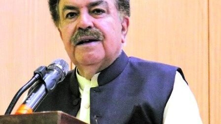 گورنر جعفر خان مندوخیل کا اسلامیہ یونیورسٹی کوئٹہ کے لیے ایک کروڑ روپے سیڈ منی کا اعلان