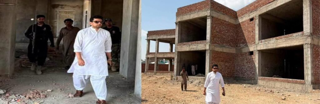 لورالائی: ڈپٹی کمشنر لورالائی کیپٹن (ر) محمد حسیب شجاع زیر تعمیر ڈیجیٹل ویمن لائبریری اور جمنازیم کا معائنہ کر رہے ہیں