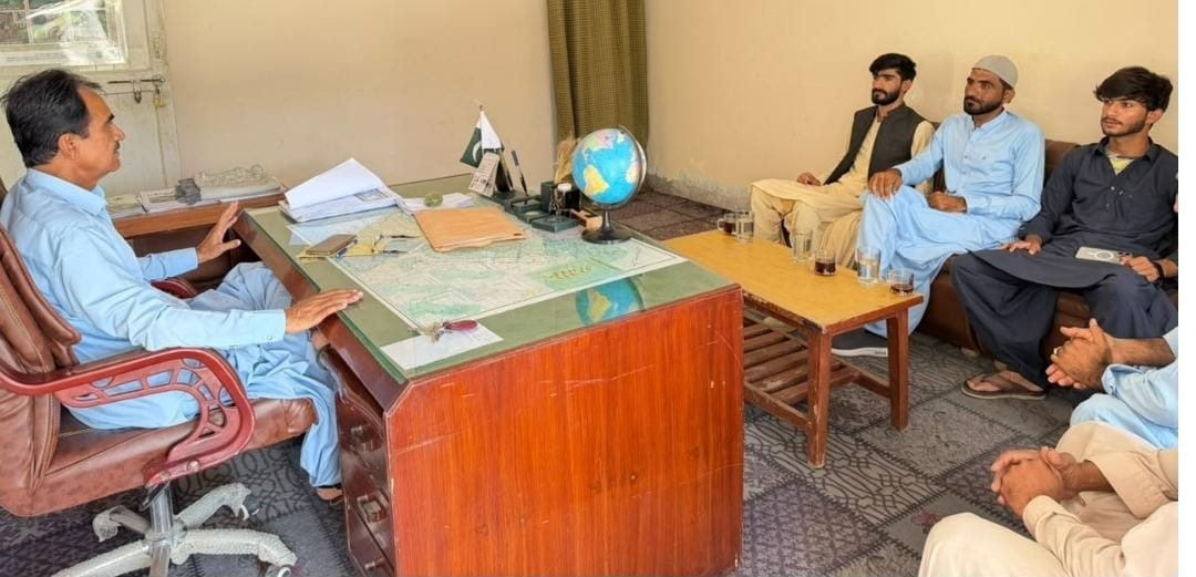 گوادر: کلاتو کے زمینداروں کا وفد ڈپٹی ڈائریکٹر زراعت سے ملا، کھاد، ٹریکٹر آورز اور سولر سسٹم کا مطالبہ