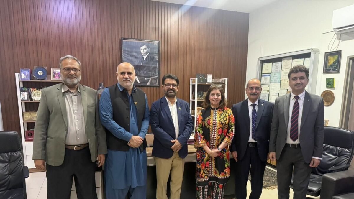 وائس چانسلر جامعہ تربت ڈاکٹر گل حسن کی کراچی میں پی این ایم سی، MiTE اور جامعہ کراچی کے سربراہان سے ملاقاتیں