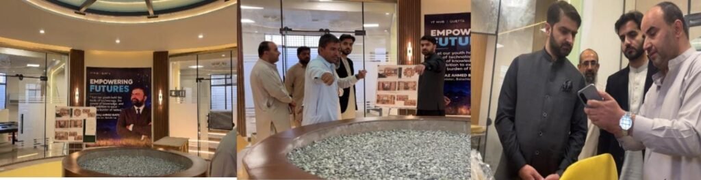ڈپٹی کمشنر کوئٹہ مہراللہ بادینی کو یونیورسٹی آف بلوچستان میں زیر تعمیر جدید آئی ٹی لیب اور آئی کامرس کی بلڈنگ کے حوالے سے بریفنگ دی جا رہی ہے