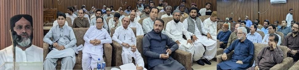 قائمہ کمیٹی فشریز کے چیئرمین و رکن صوبائی اسمبلی مولانا ہدایت الرحمن بلوچ فشریز اینڈ ایکوا کلچر بل 2026 سے متعلق اظہارِ خیال کر رہے ہیں
