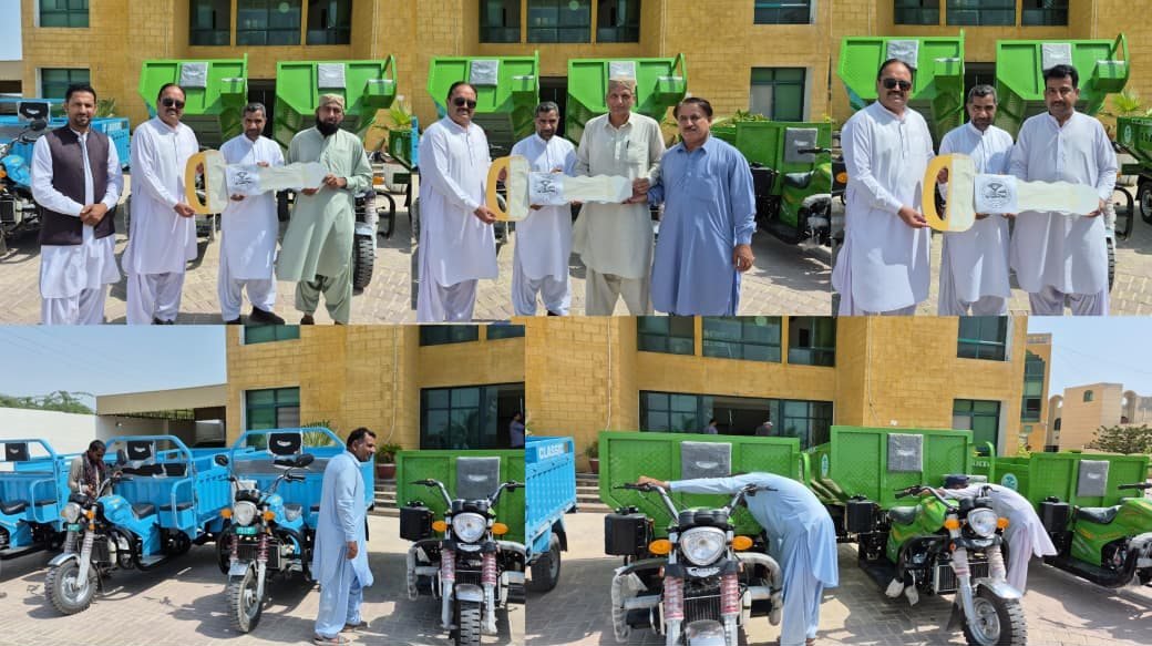 گوادر ڈویلپمنٹ اتھارٹی کے فلیٹ میں چھ نئے لوڈر رکشوں کا اضافہ، ڈی جی معین الرحمٰن خان نے شعبوں کے حوالے کیے