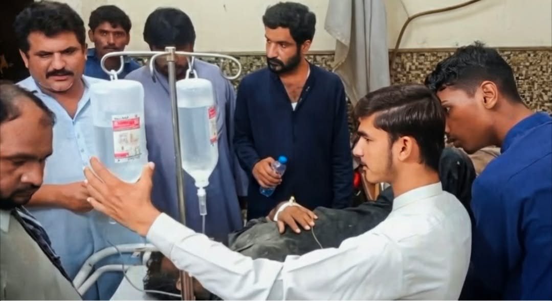 نصیرآباد ٹریفک حادثہ: 12 متاثرین ٹیچنگ ہسپتال ڈیرہ مراد جمالی لائے گئے، ایک جاں بحق