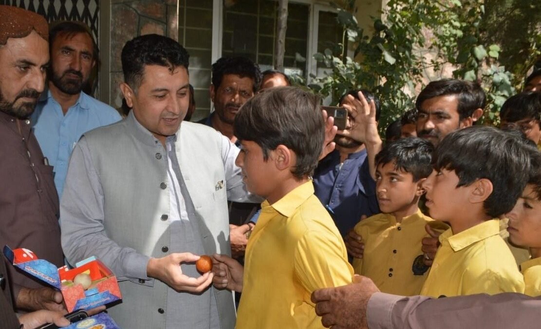 زیارت میں پاک فوج سے اظہارِ یکجہتی کے لیے پیدل، موٹر کار اور موٹر سائیکل ریلی