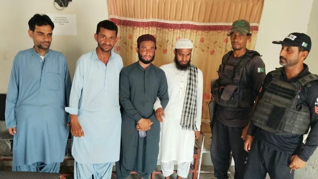 گوادر: گداگری کے خلاف مشترکہ کارروائی، دو افراد تحویل میں لے لیے گئے