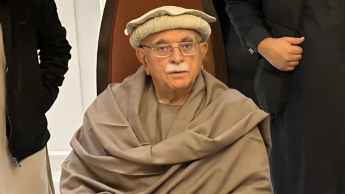 عمران خان کو تنہا نہ چھوڑنے کا اعلان، بامعنی مذاکرات کے لیے غیر مشروط آمادگی: محمود خان اچکزئی