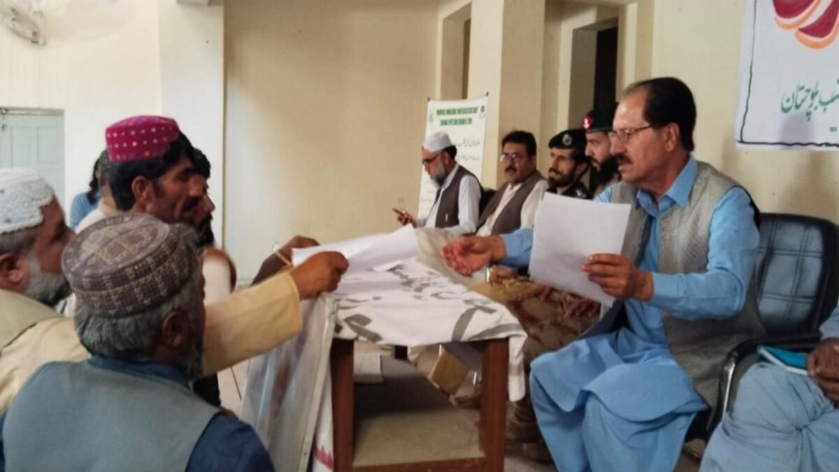 ژوب میں صوبائی محتسب کی ہدایت پر کھلی کچہری، شہریوں کی شکایات سنی گئیں